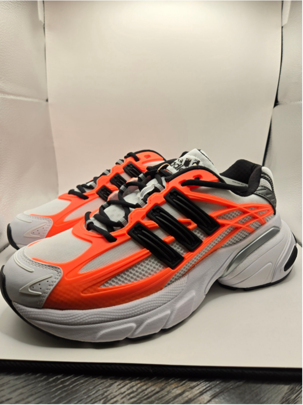 Men's Adidas Adistar XLG 2.0 Sneakers Size 8.5 White and Orange